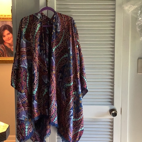 Women’s Full length Shaw. Beautiful colors. Very Warm Sold at Anthropologie - Picture 2 of 9